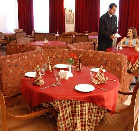 שימלה Quality Inn Himdev מראה חיצוני תמונה